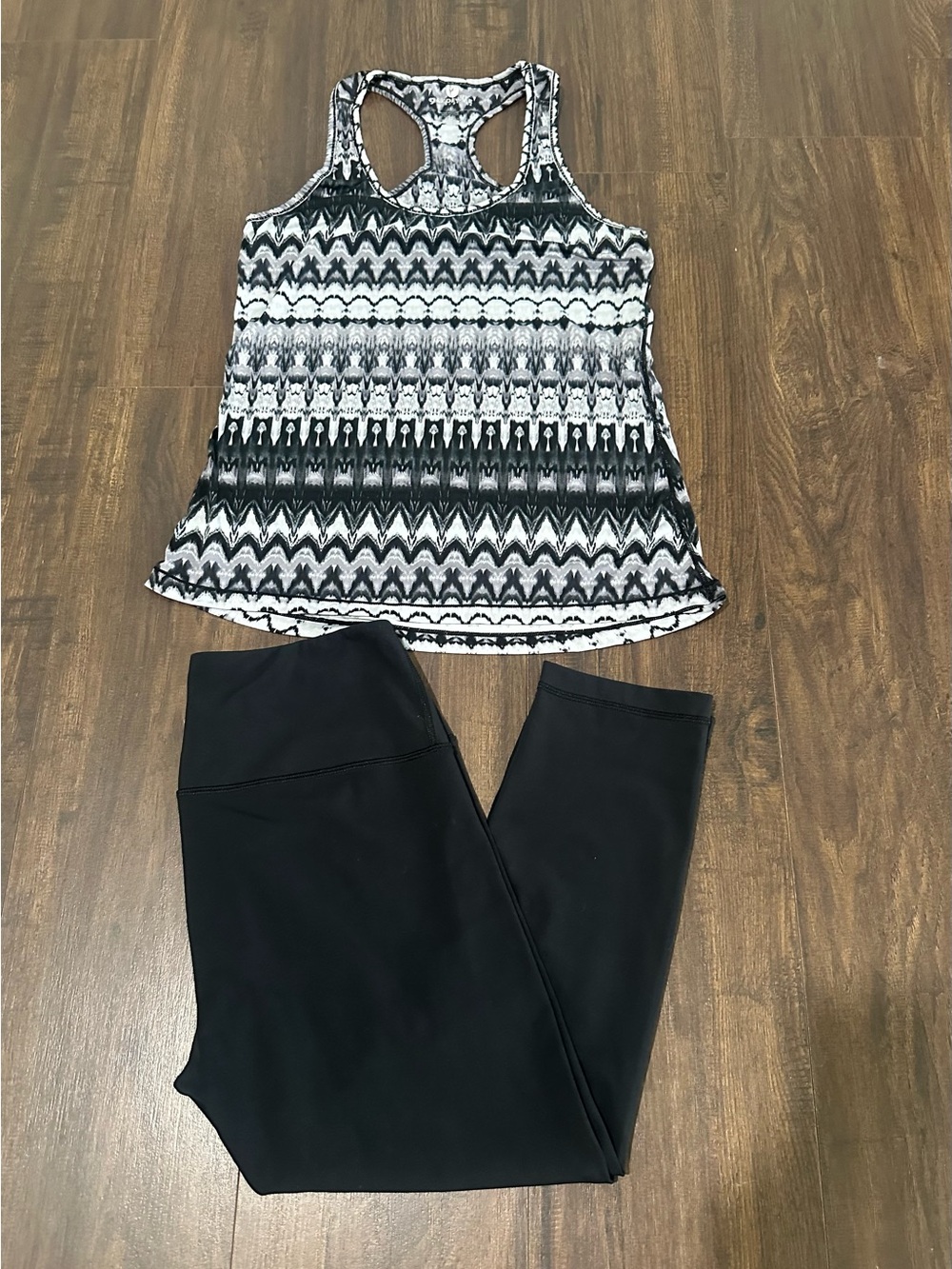 90 Degree By Reflex Black Leggings with Black & White Patterned Racerback Tank